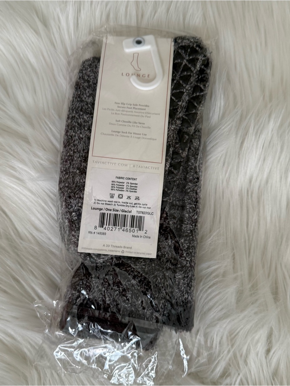 Tavi Grip Chenille Lounge Socks One Size NWT - Picture 2 of 2